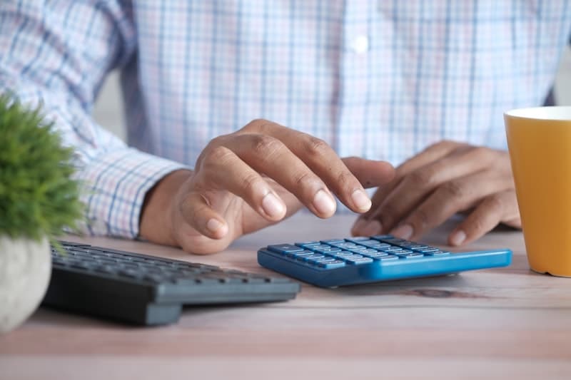 Fixed Rate vs. Adjustable Rate Mortgage: Pros and Cons